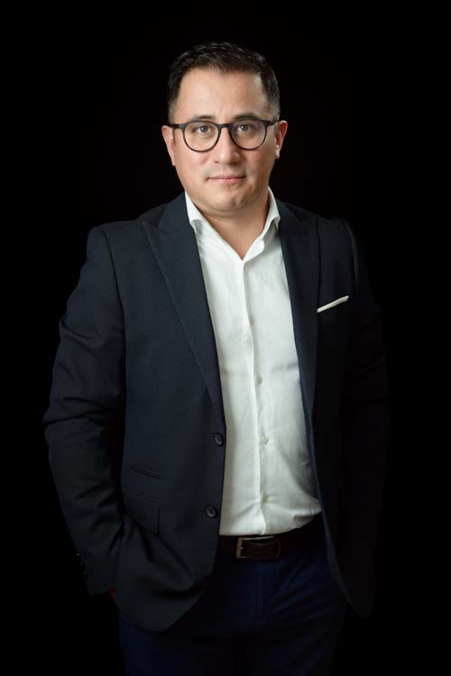 Retrato corporativo - Henry Ramiro
